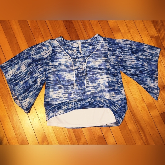 NY Collection Blue Patterned Top with Rhinestones - Picture 4 of 10